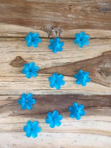 10 Large Turquoise Six Petal Daisy Lucite Bead