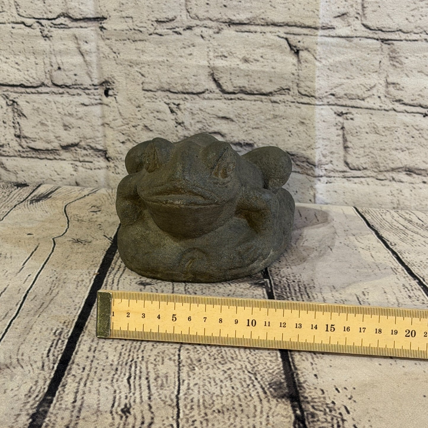 Standing Pond Frog Stone Garden 15cm x 10cm Ornament Indoor Statue Hindu7