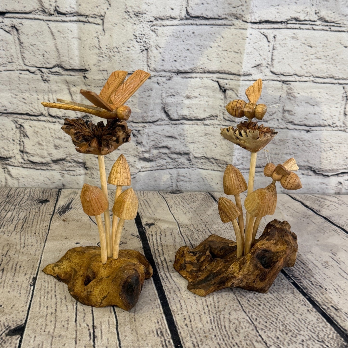 2 Bees On Mushroom Stand Bee Parasite Wood Ornament Natural Carving Wooden8