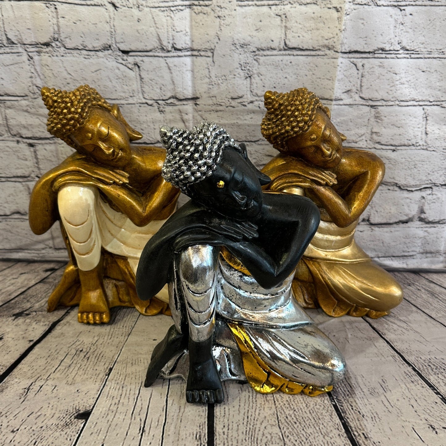 White & Bronze 30cm x 20cm Thai Kneeling Buddha Sitting Statue Resin Hindu9