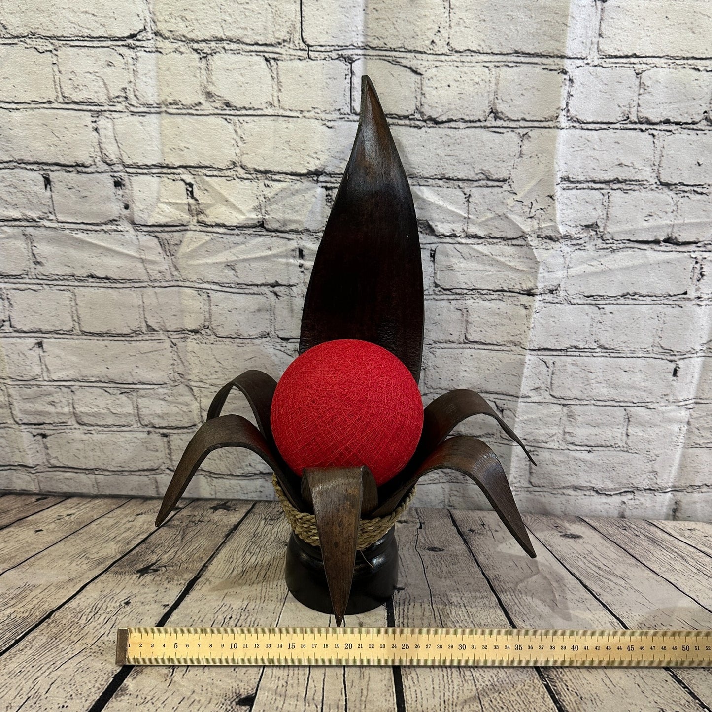 Red Brown Leaf Natural 50cm Tall Leaf Lamp Twist LED UK Mains Plug Design 105