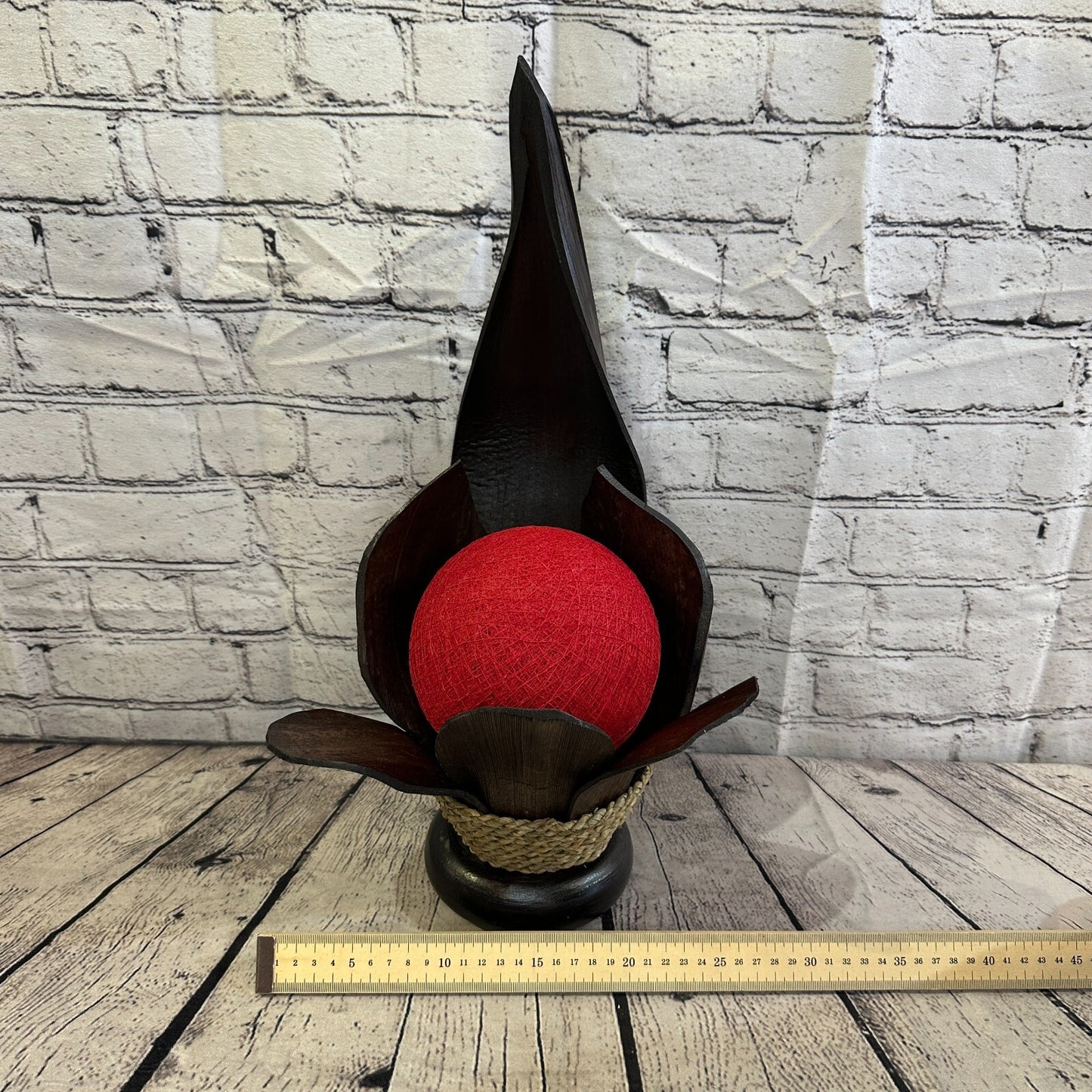 Red Brown Leaf Natural 45cm Tall Leaf Lamp Twist LED UK Mains Plug Design 75