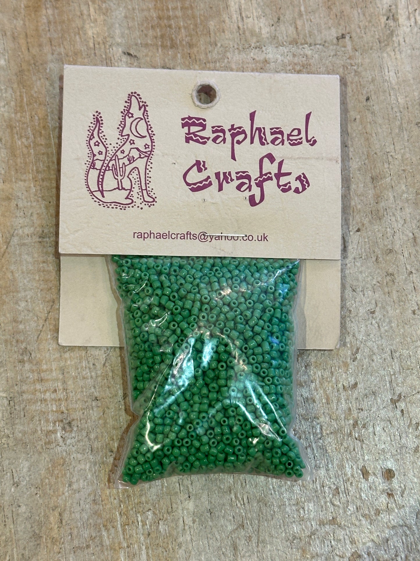Glass Seed Beads Common Room Green Size 11 50g