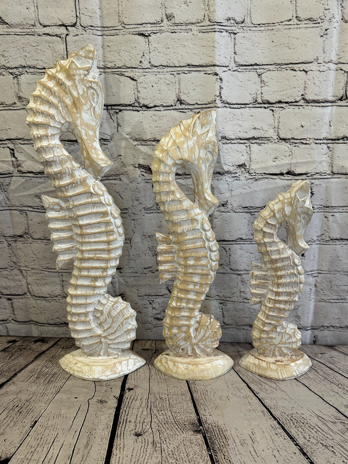 30cm White Plain Wooden Shabby Seahorse Statue Ornament Fair Trade Handcarved