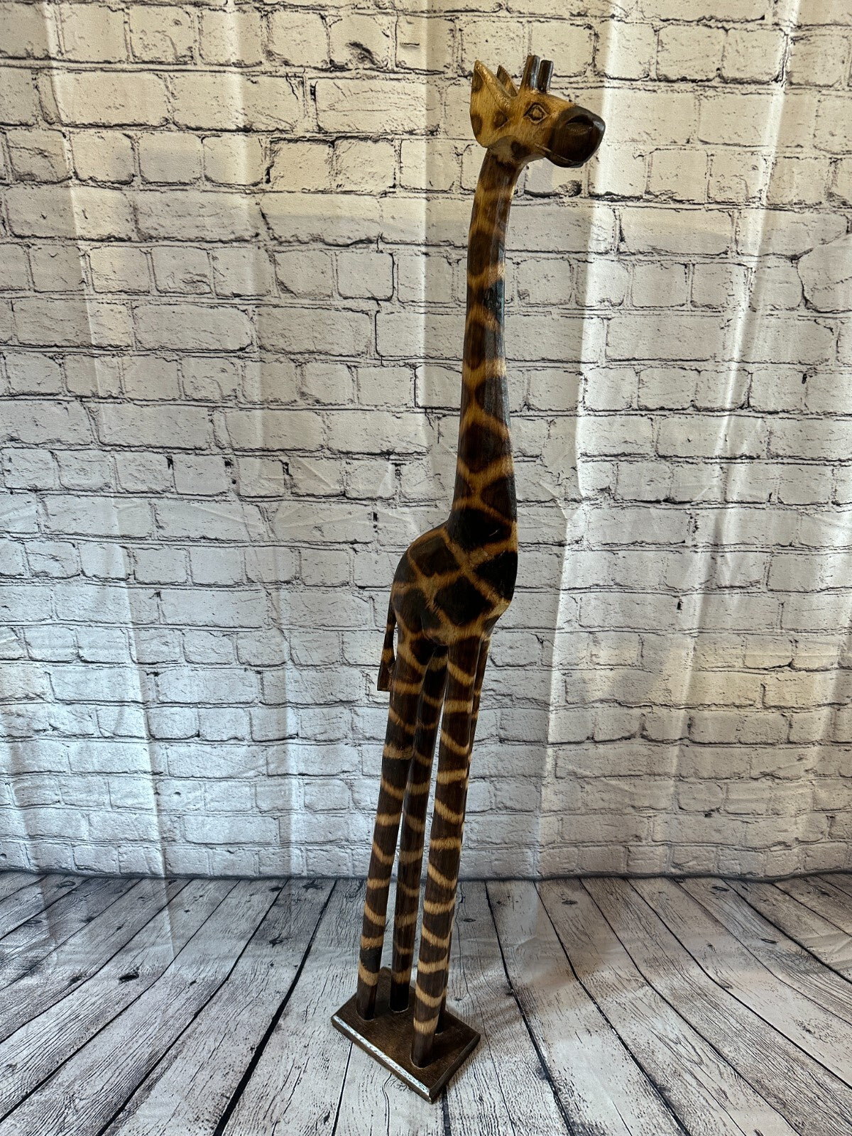 120cm Burnt Pattern Wood Giraffe Tall Statue Wood Modern Hand Carved Painted