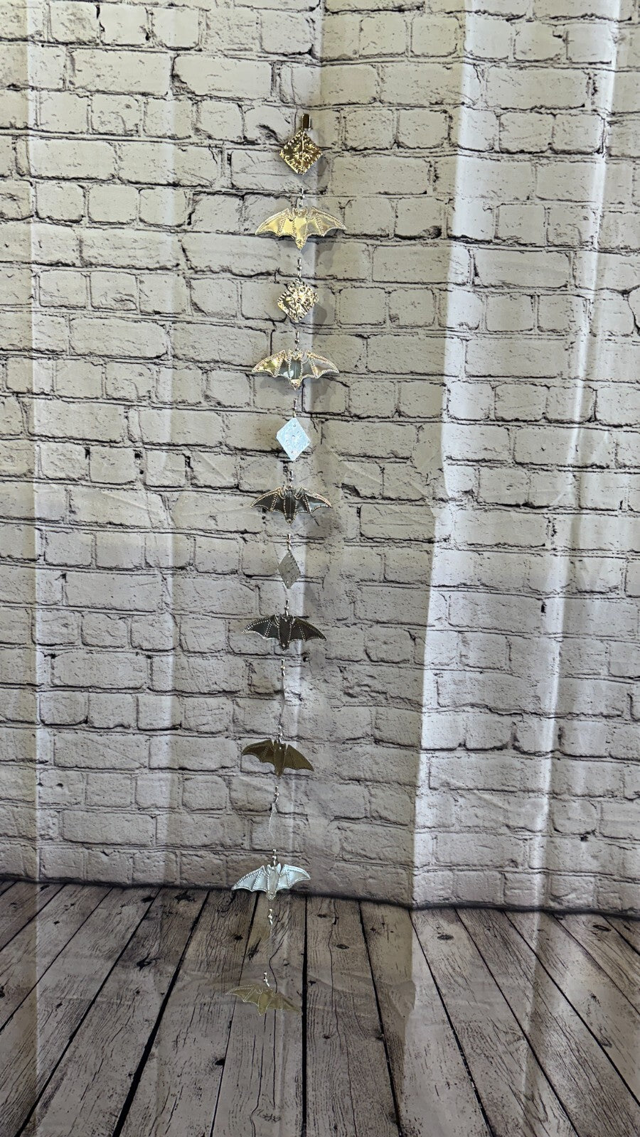 Aluminium Stamped Sitting Bat String Wall Hangings Home Decoration