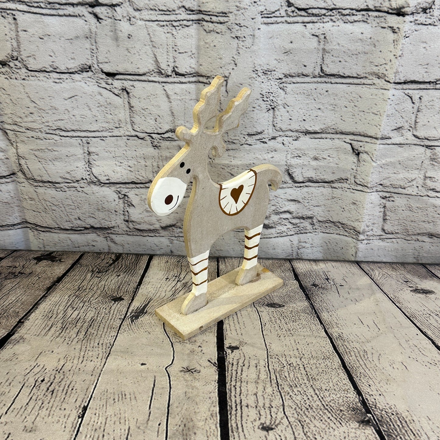 25cm x 20cm Grey Handcrafted Wood Reindeer Xmas Christmas Ornament Antlers