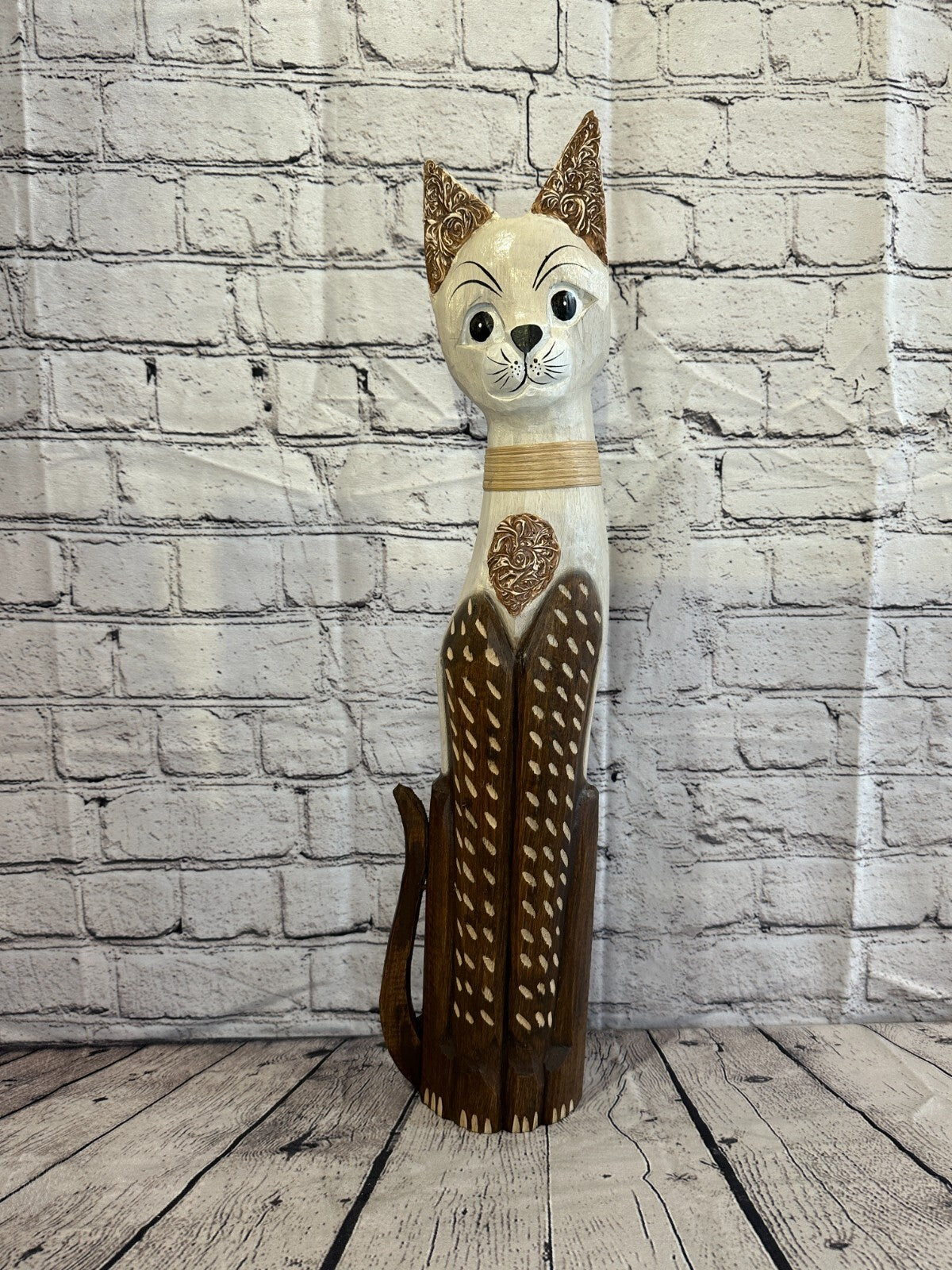 60cm Brown White Flower Wooden Shabby Cat Statue Ornament Fair Trade Handcarved