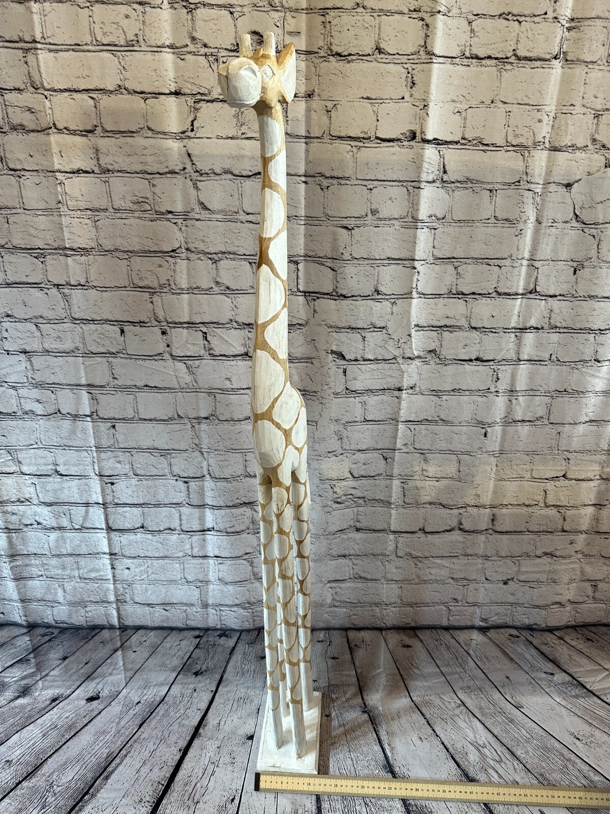 120cm White Dot Painted Wood Giraffe Tall Statue Wood Modern Hand Carved Painted
