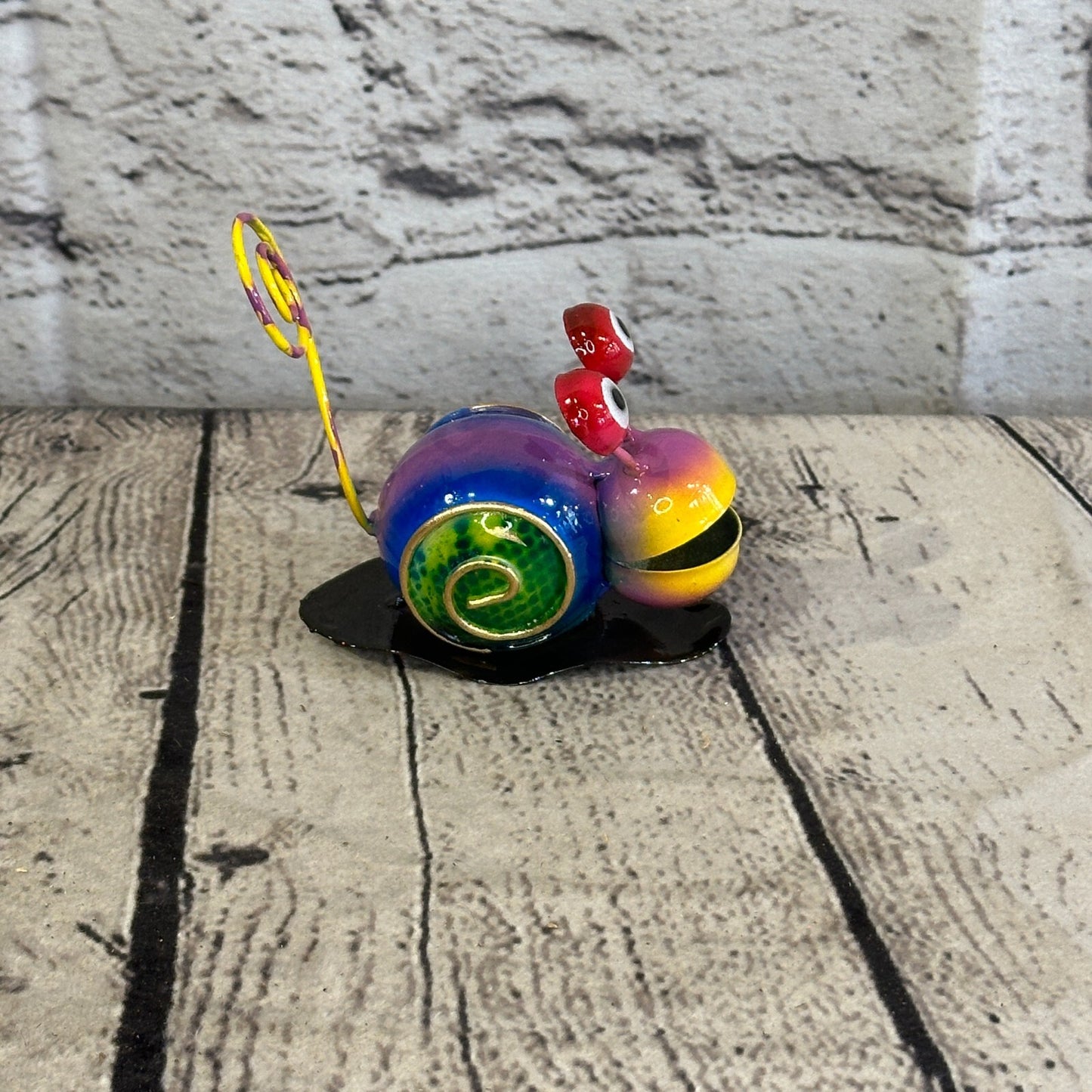 10cm x 7cm Purple Snail Bug Cartoon Postcard Holder Ornament Painted Statue