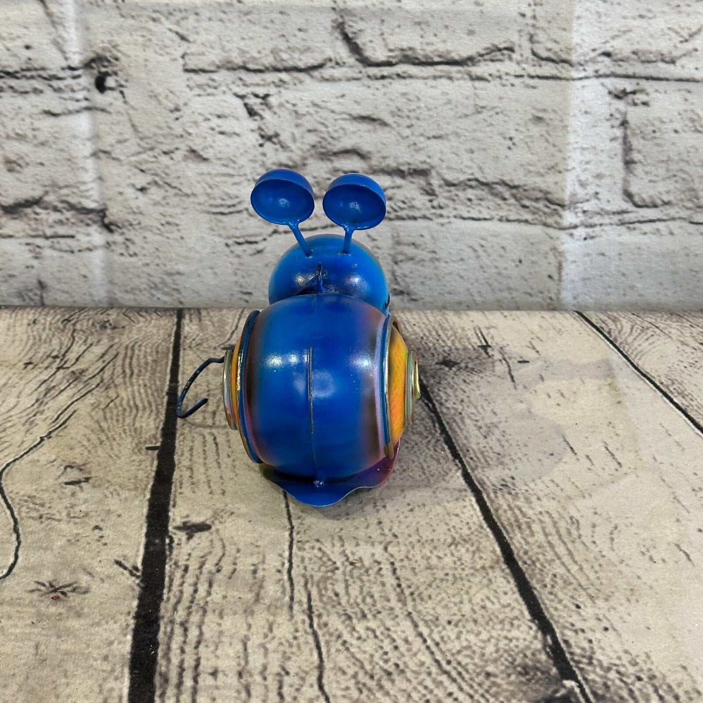 10cm x 10cm Blue Snail Bug Cartoon Hanging Hook Ornament Painted Statue