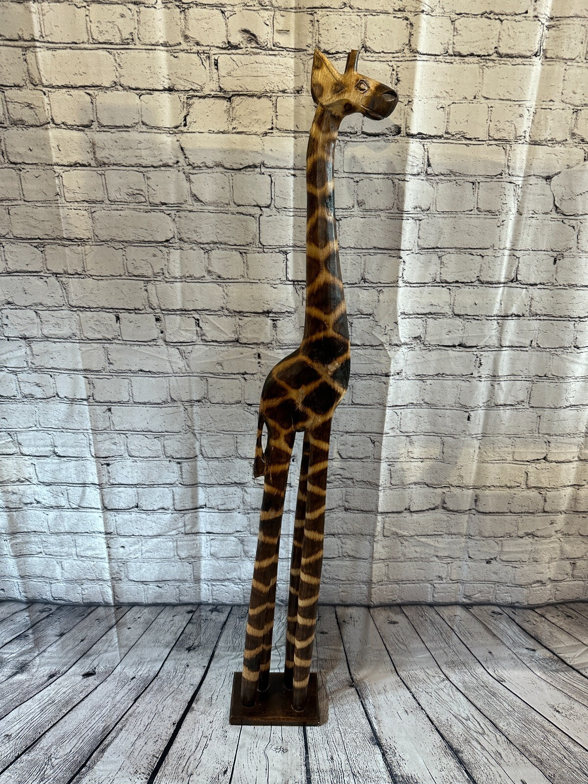 120cm Burnt Pattern Wood Giraffe Tall Statue Wood Modern Hand Carved Painted