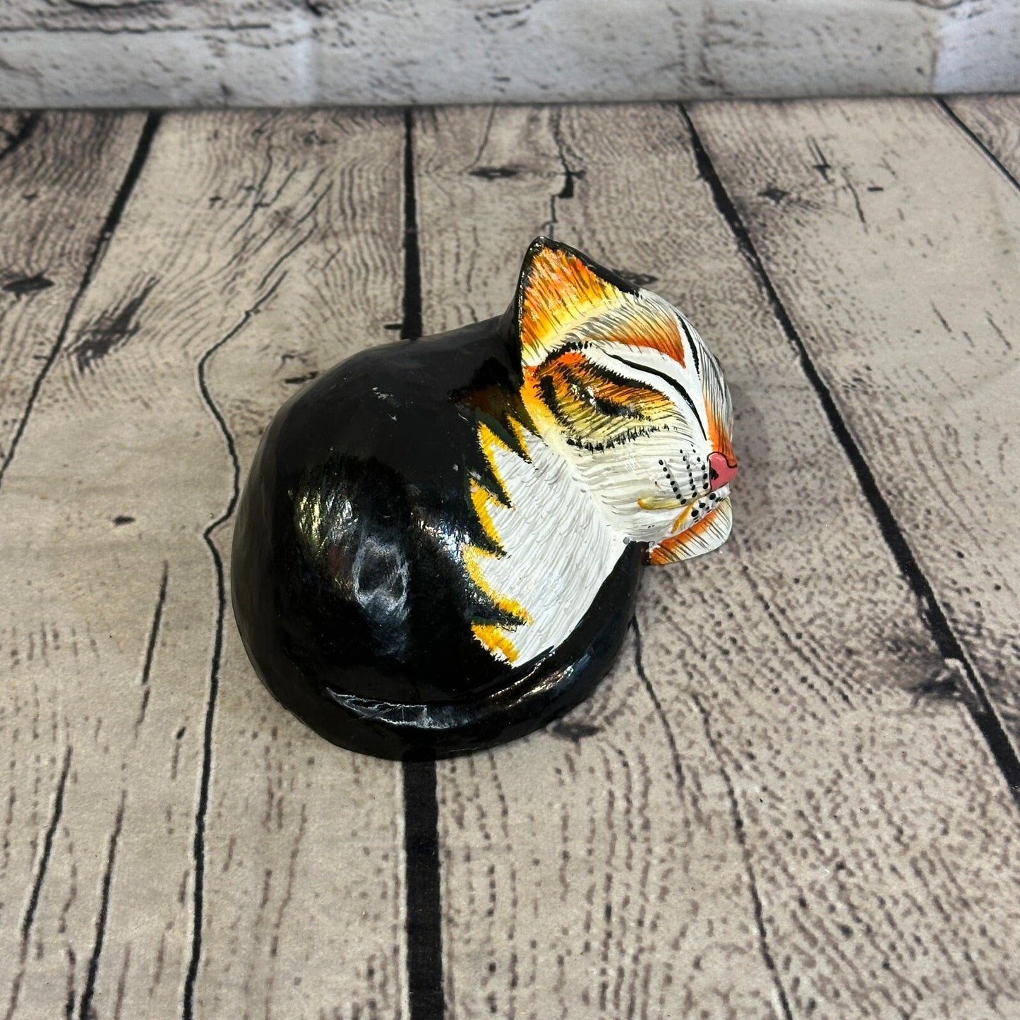 14cm Black Style Painted Wooden Hand Carved Snoozing Cat Sleeping Cat Wooden