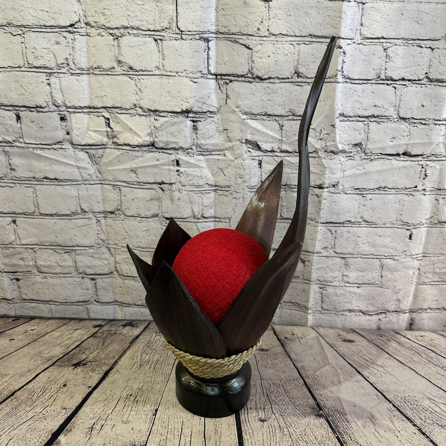 Red Brown Leaf Natural 50cm Tall Leaf Lamp Twist LED UK Mains Plug Design 8