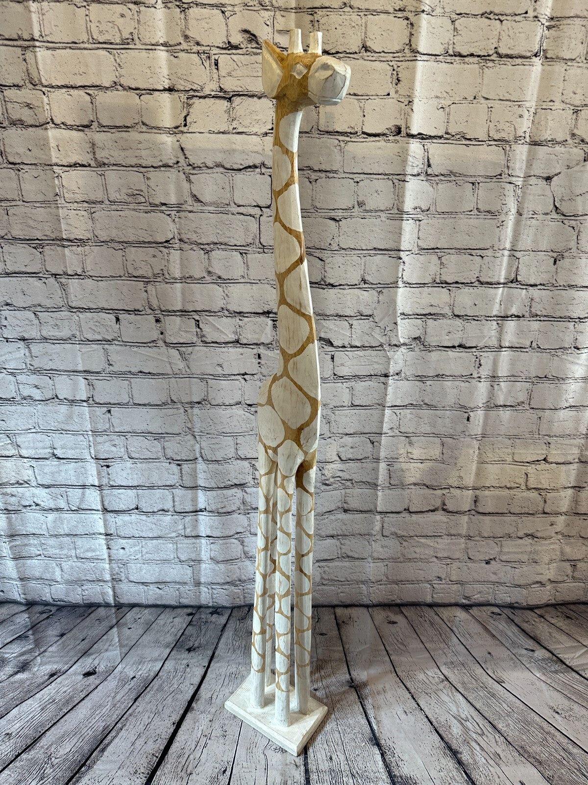120cm White Dot Painted Wood Giraffe Tall Statue Wood Modern Hand Carved Painted