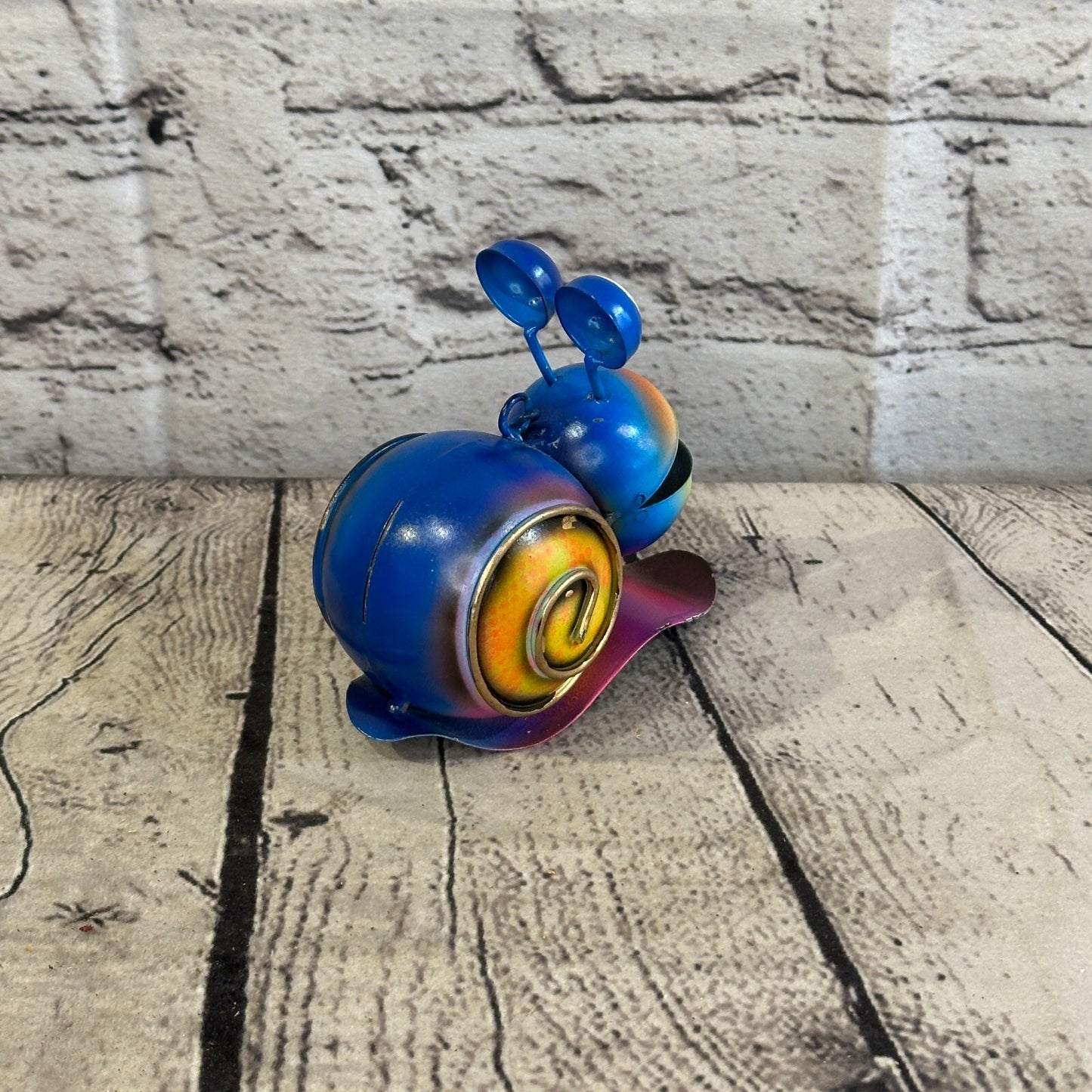 10cm x 10cm Blue Snail Bug Cartoon Hanging Hook Ornament Painted Statue