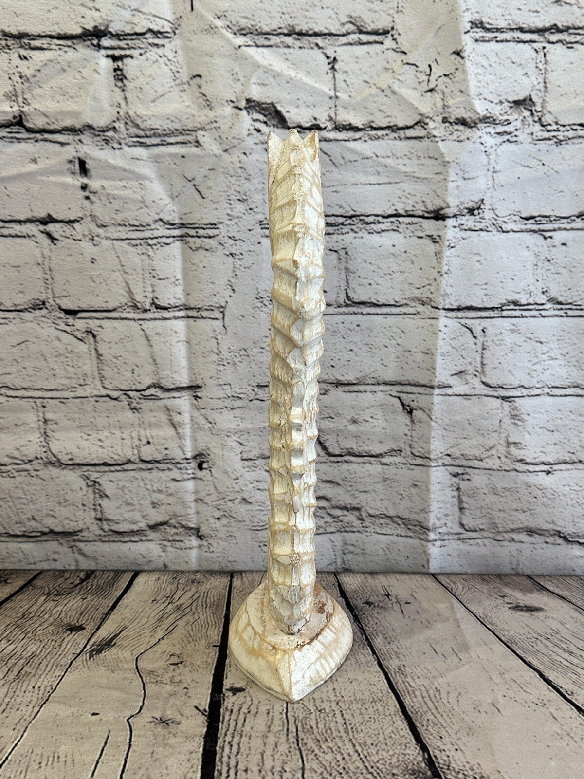 30cm White Plain Wooden Shabby Seahorse Statue Ornament Fair Trade Handcarved