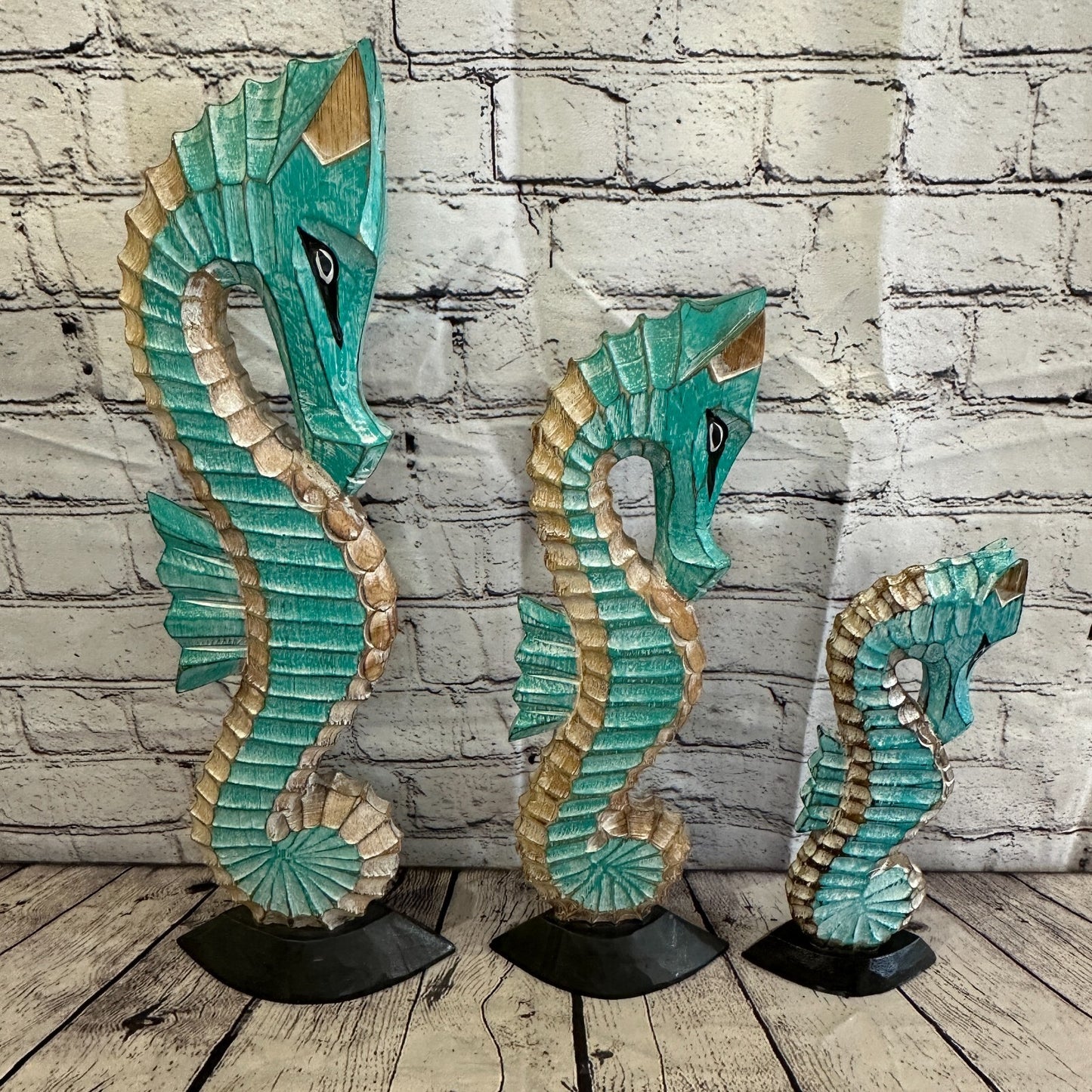 30cm Green Brown Wooden Shabby Seahorse Statue Ornament Fair Trade Handcarved