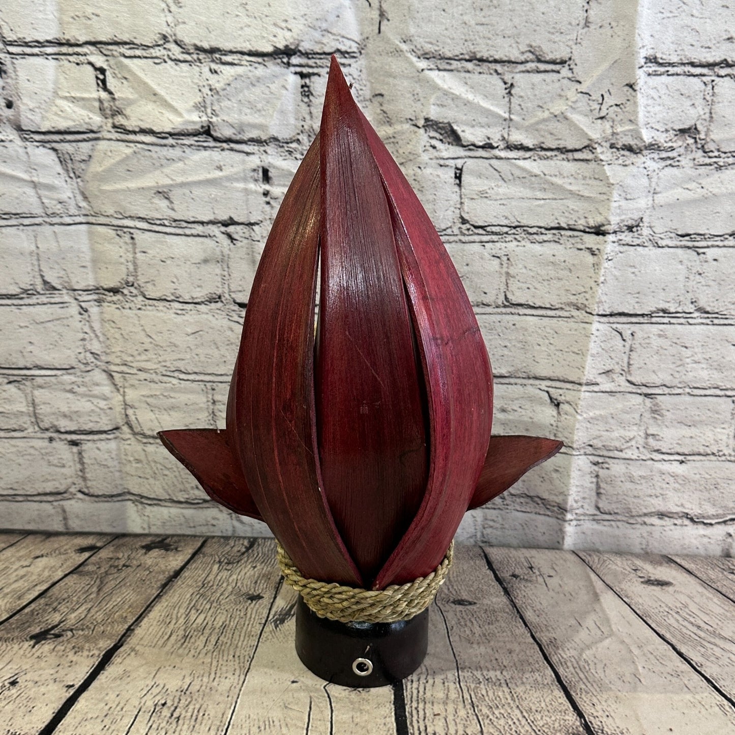 White Red Leaf Natural 40cm Tall Leaf Lamp Twist LED UK Mains Plug Design 9