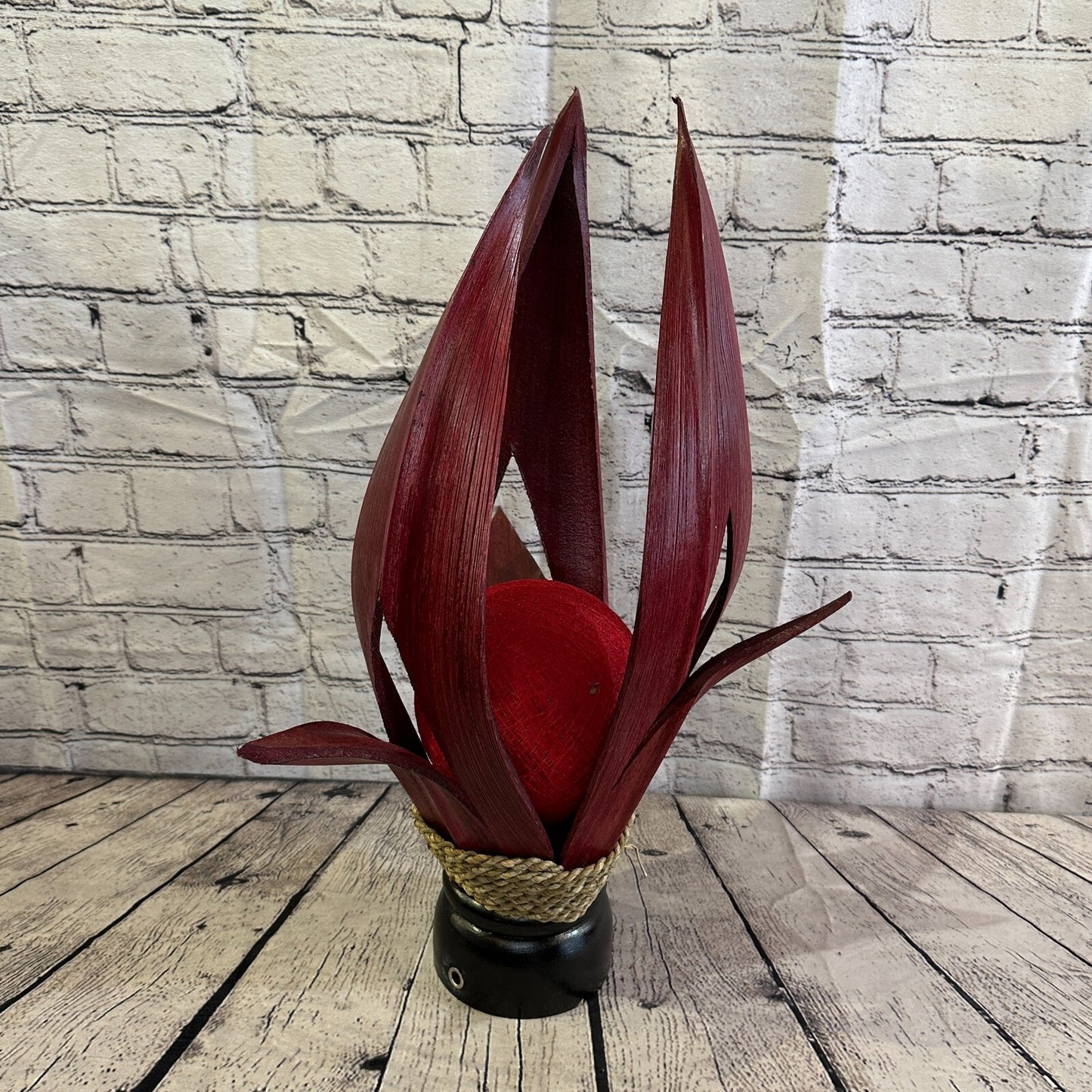 Red Red Leaf Natural 50cm Tall Leaf Lamp Twist LED UK Mains Plug Design 11