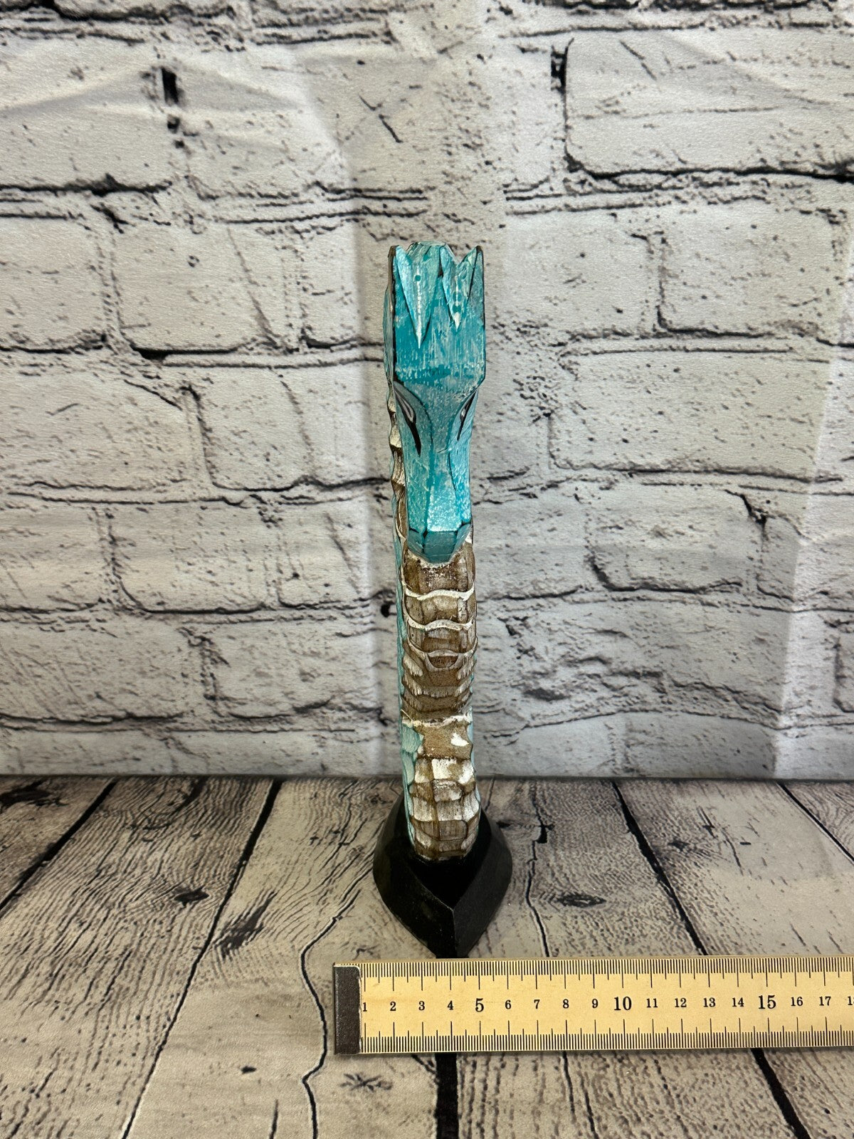 30cm Green Brown Wooden Shabby Seahorse Statue Ornament Fair Trade Handcarved
