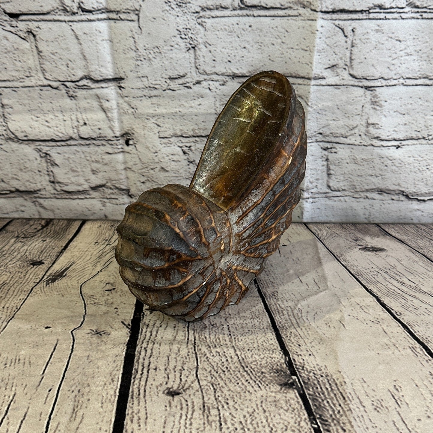 18cm Brown Polish Nautilus Shell Ornament Decor Carved Light Wood Parcel Figure