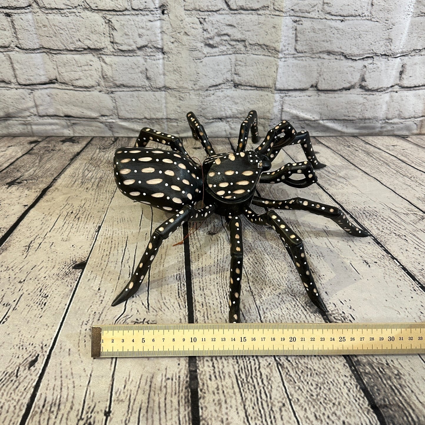 40cm x 35cm Wood Dark Spider Carving Hand Carved Walking Spider Tarantula Statue