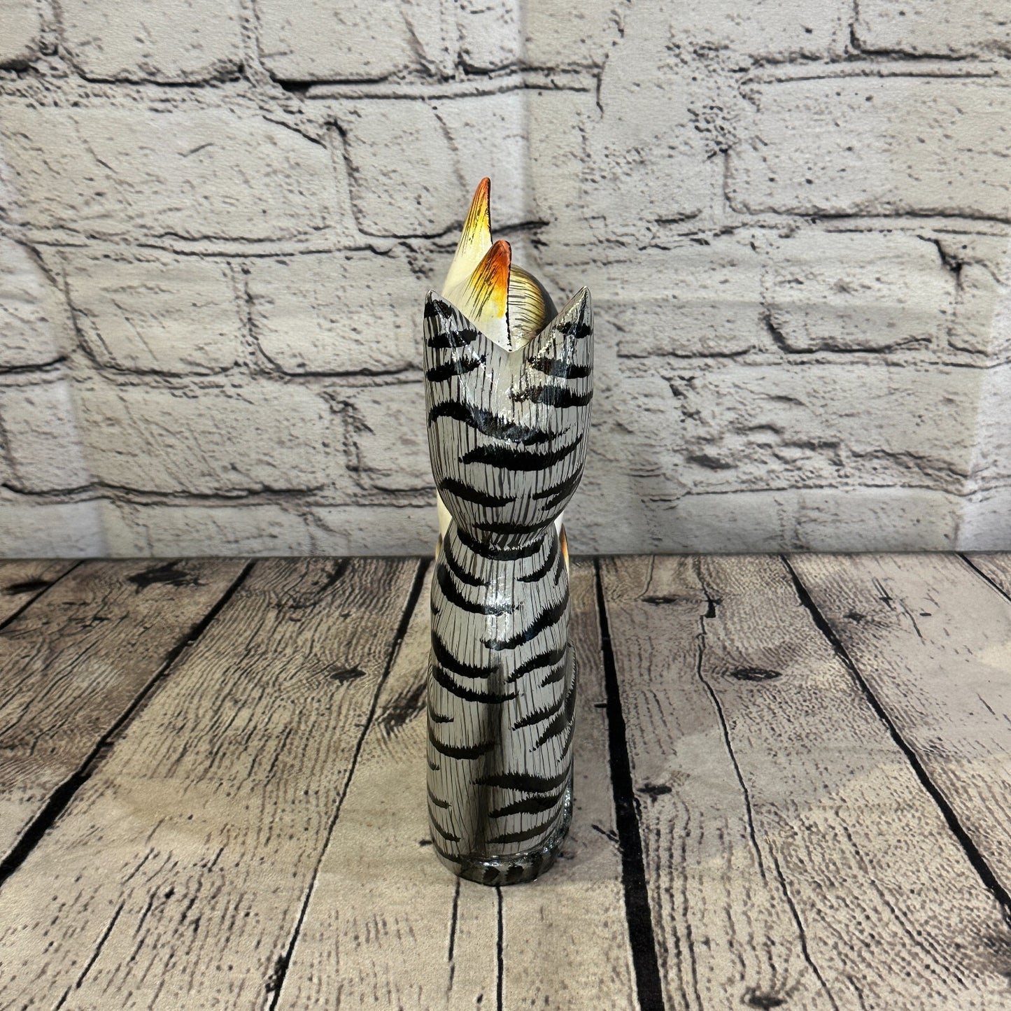 20cm x 15cm Siamese / Grey Style Painted Wooden Hand Carved Kissing Cat Wooden