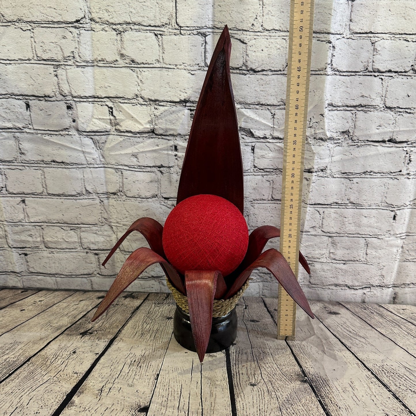 Red Red Leaf Natural 50cm Tall Leaf Lamp Twist LED UK Mains Plug Design 10