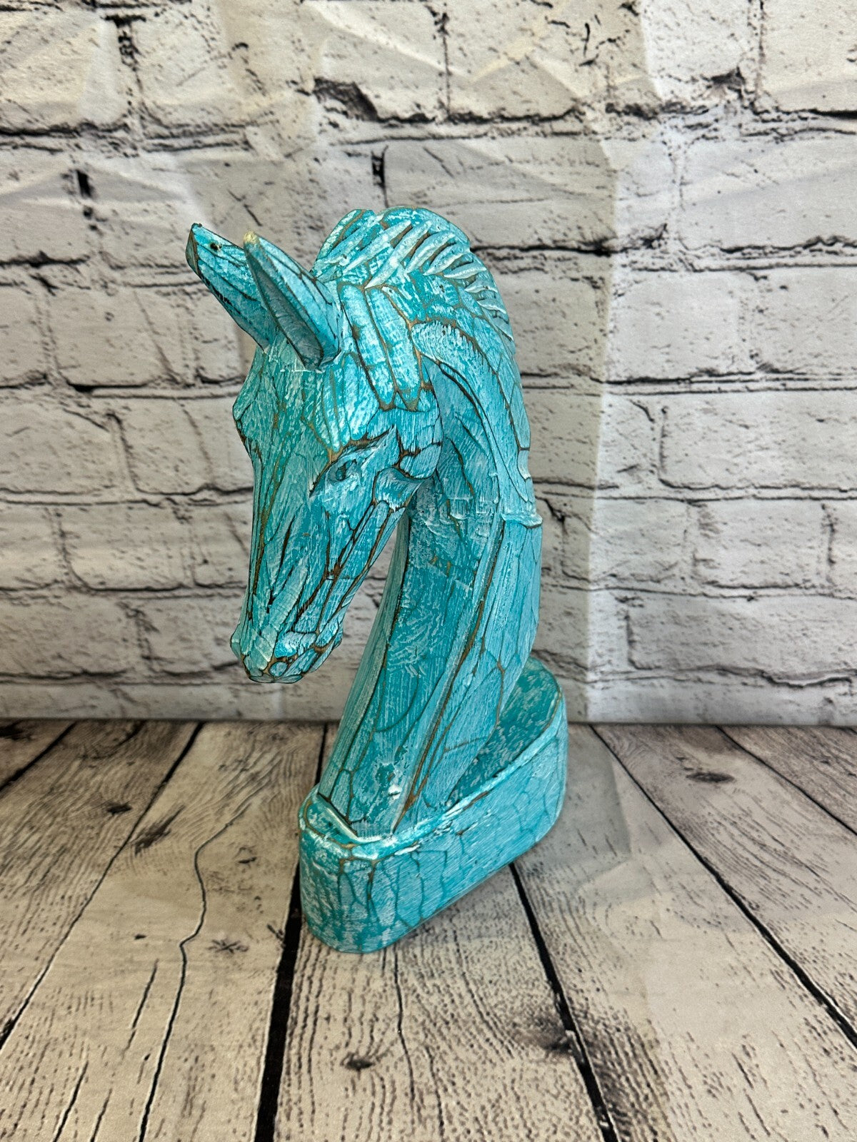 Green Wooden 30cm x 18cm Horse Head Bust Hand Carved Wood Sculpture