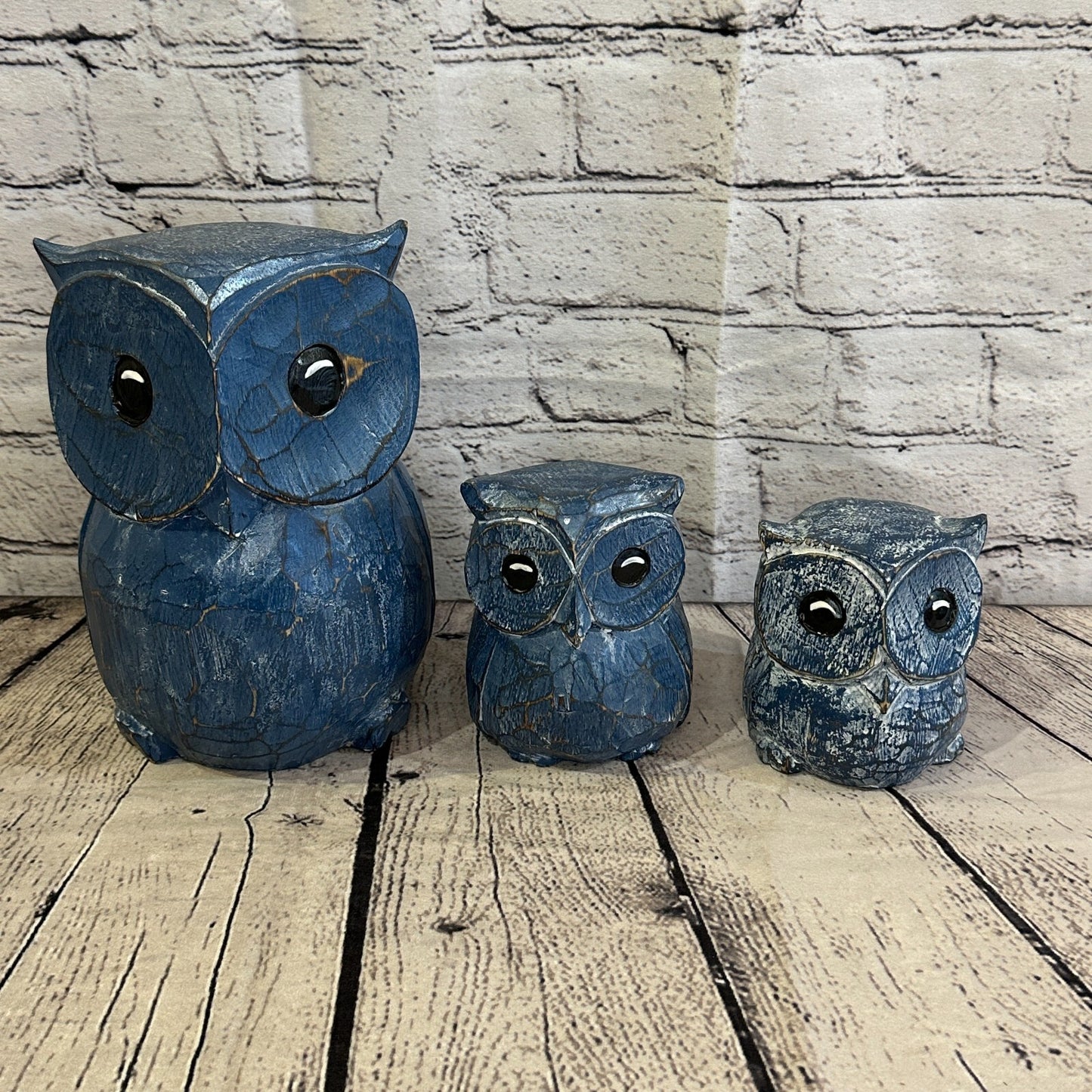 12cm x 10cm Blue Flower Wooden Shabby Owl Statue Ornament Fair Trade Handcarved