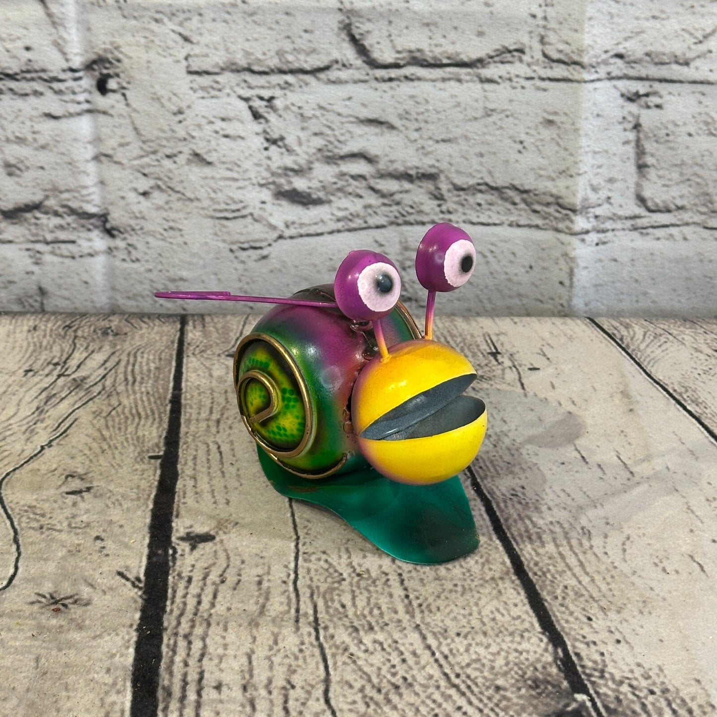 10cm x 10cm Purple Snail Bug Cartoon Hanging Hook Ornament Painted Statue
