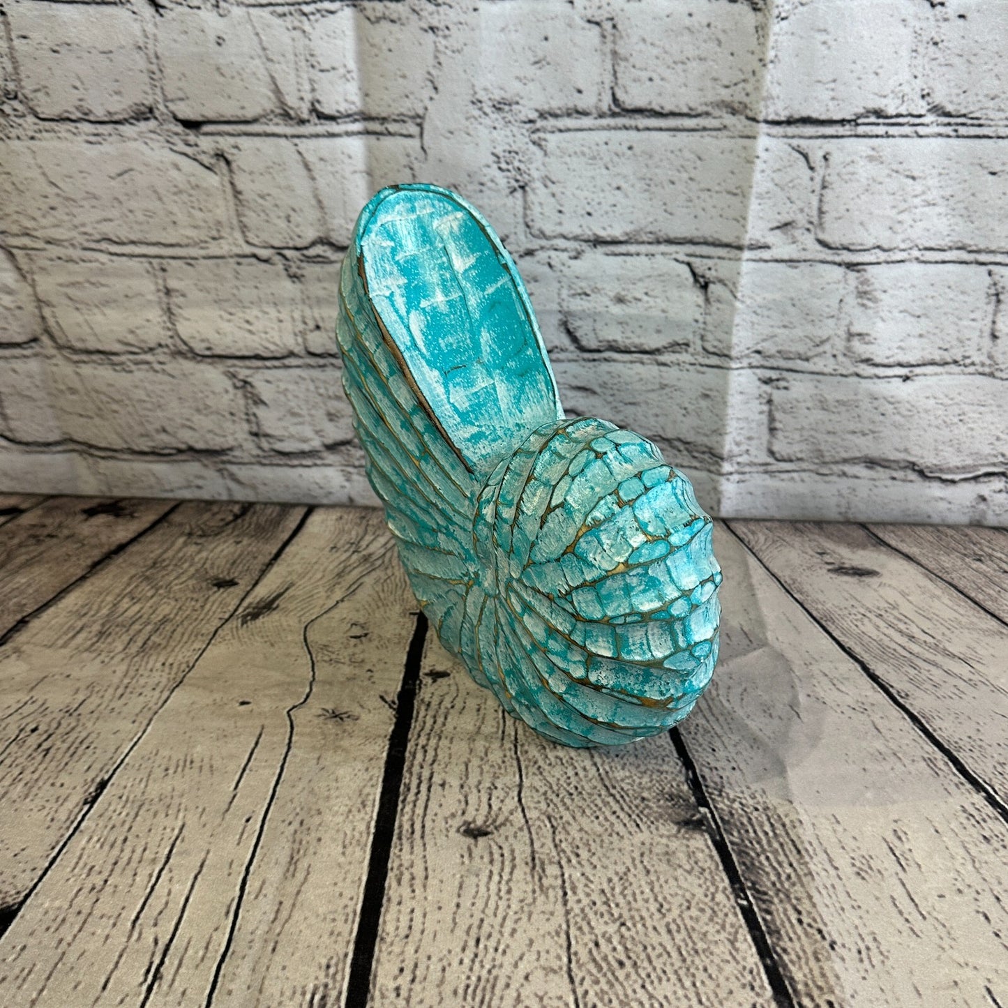 25cm Green Polish Nautilus Shell Ornament Decor Carved Light Wood Parcel Figure