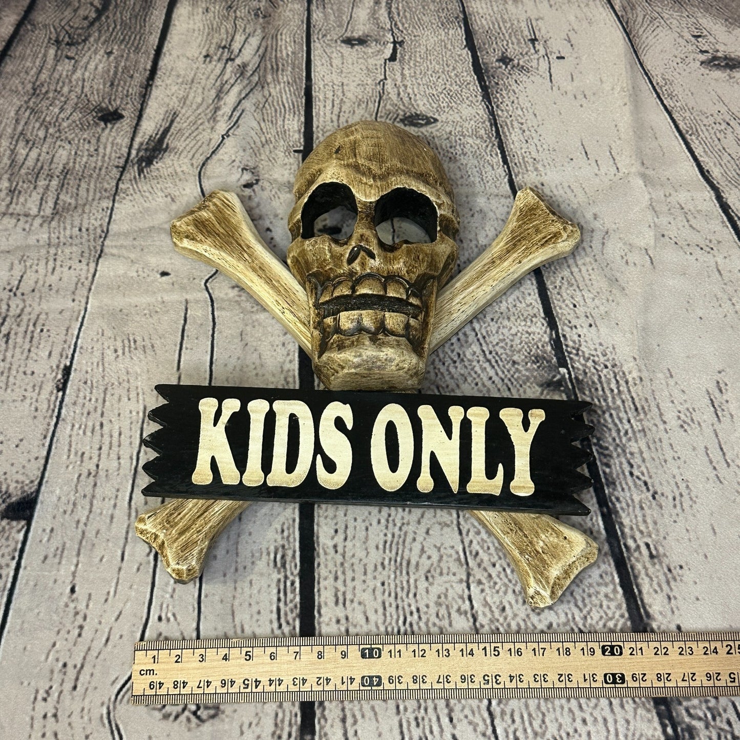 Skull & Crossbones Kids Only Pirate Sign Door Plaque 20cm x 20cm Handmade