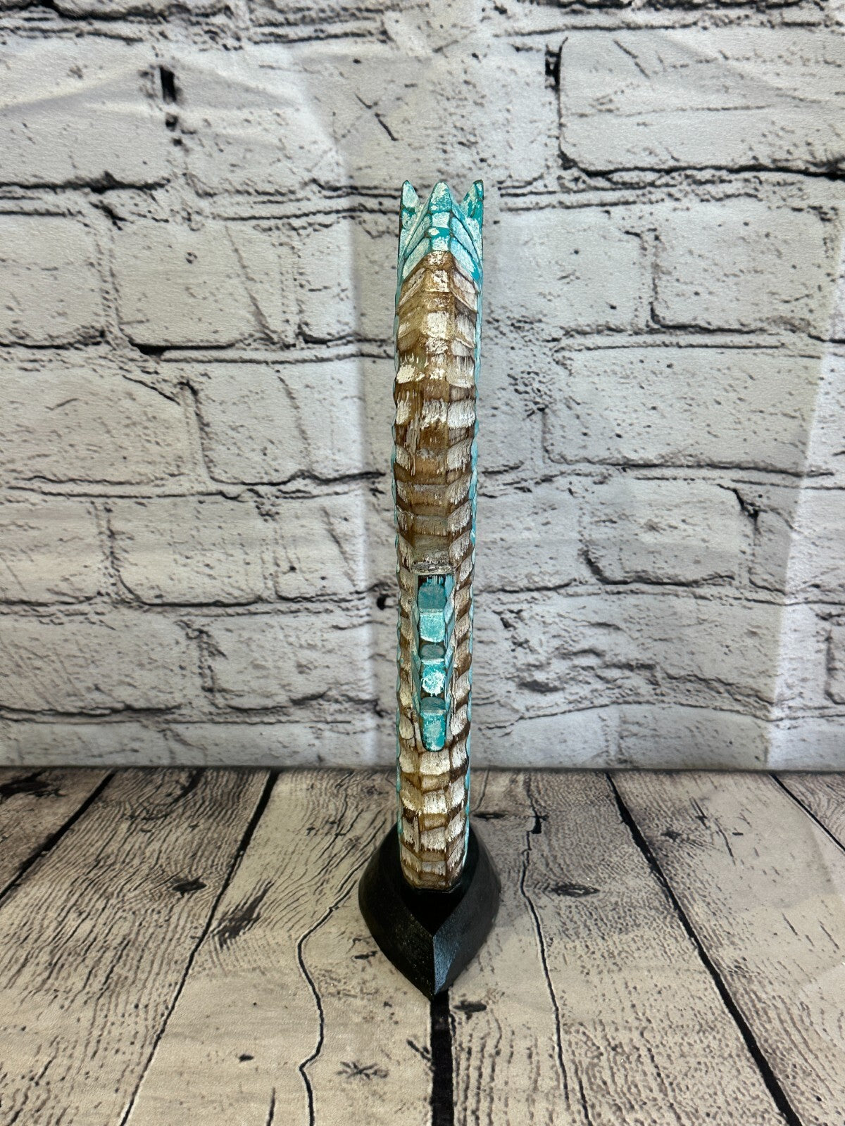 30cm Green Brown Wooden Shabby Seahorse Statue Ornament Fair Trade Handcarved
