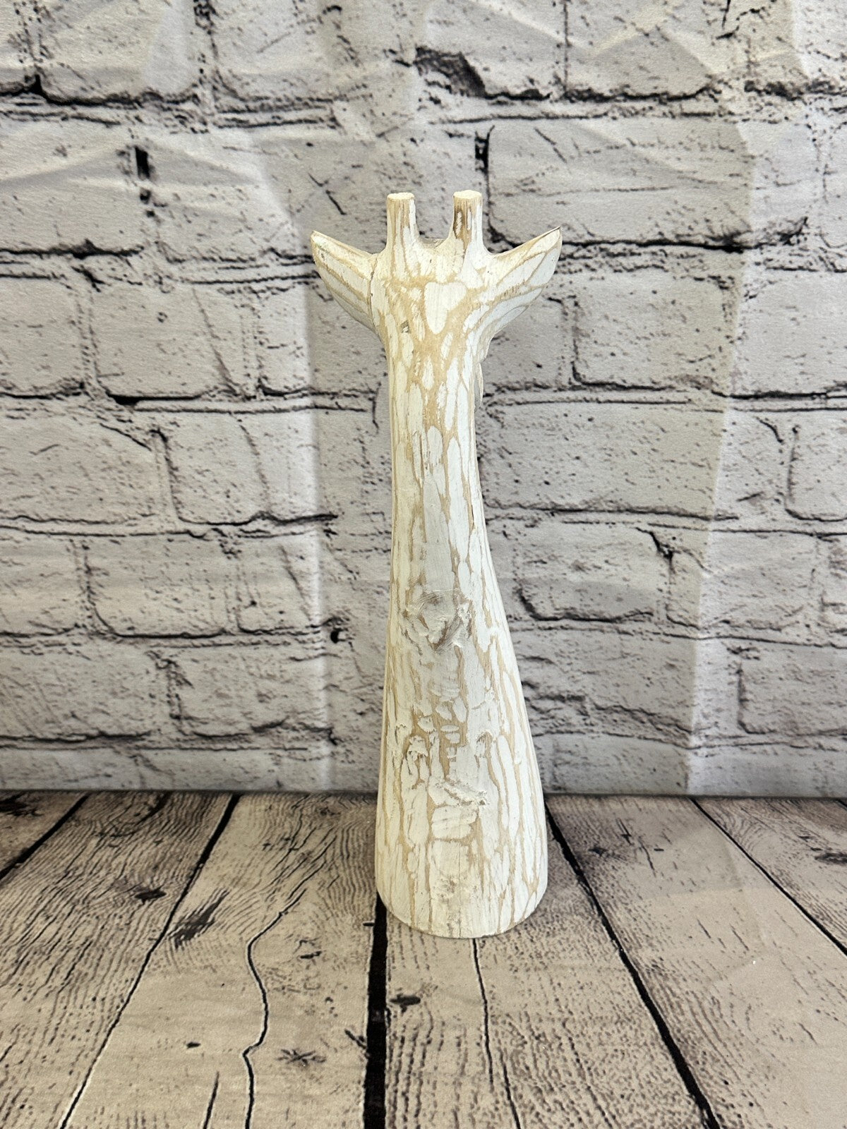 White Wooden Giraffe Head With Shabby Pattern 30cm x 10cm Handmade and Fairtrade