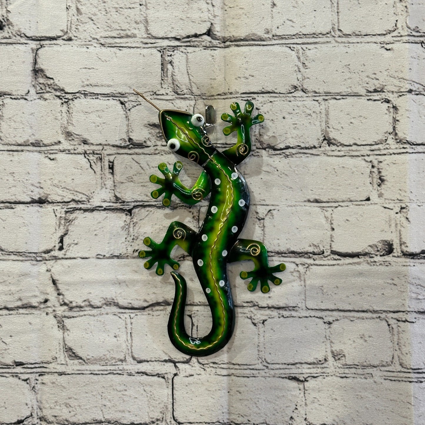 25cm x 12cm Green Gecko Lizard Metal Tin Wall Hanging Ornament Painted Statue