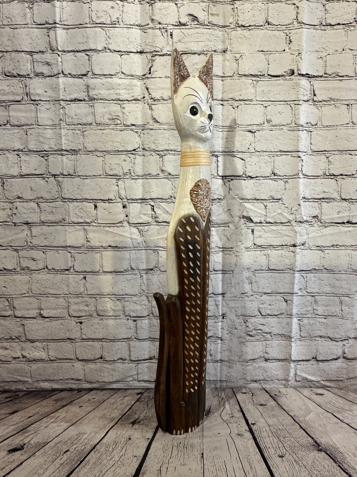 80cm Brown White Flower Wooden Shabby Cat Statue Ornament Fair Trade Handcarved