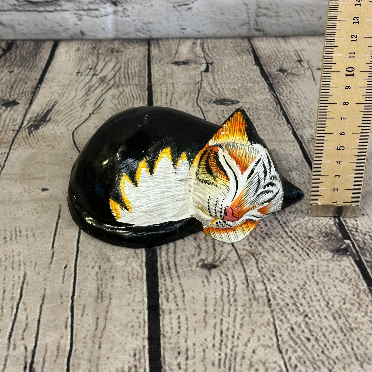14cm Black Style Painted Wooden Hand Carved Snoozing Cat Sleeping Cat Wooden