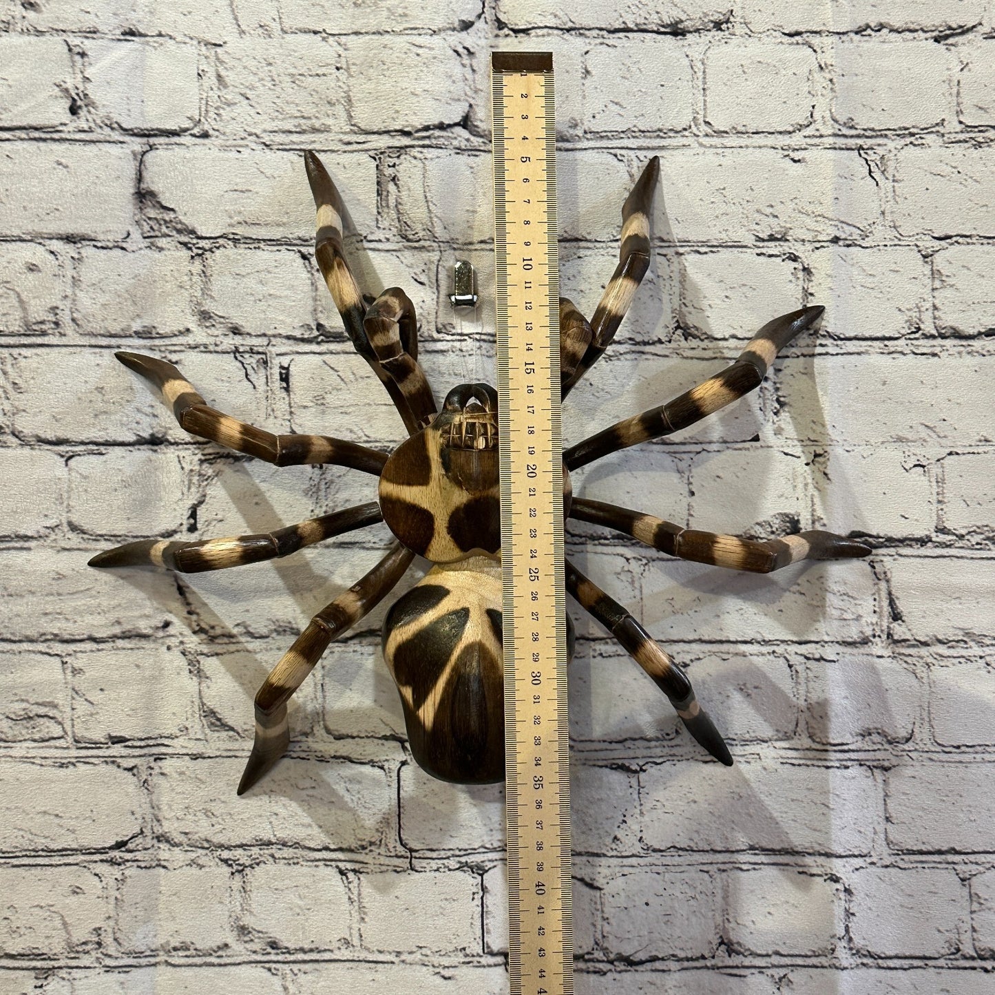 40cm x 35cm Wooden Spider Carving Hand Carved Walking Spider Tarantula Statue