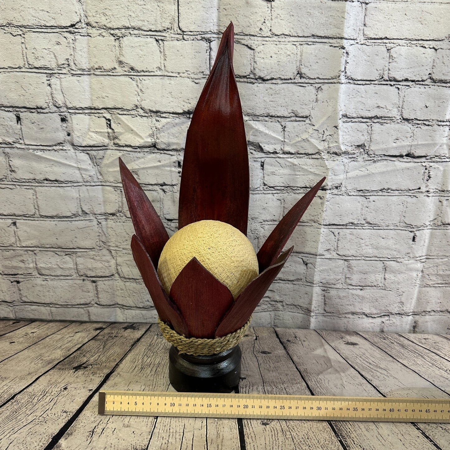 White Red Leaf Natural 50cm Tall Leaf Lamp Twist LED UK Mains Plug Design 8