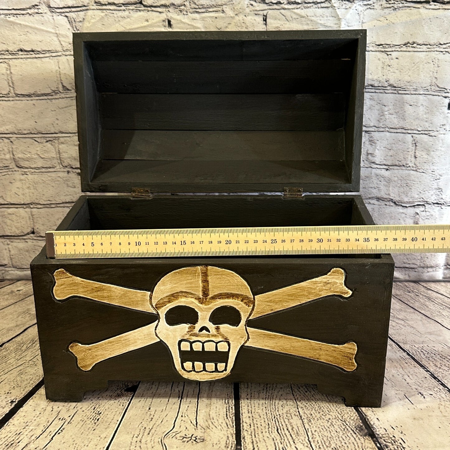 38cm x 30cm x 22cm Skull Bones Wood Box Wooden Chest Storage Craft Handles Lid