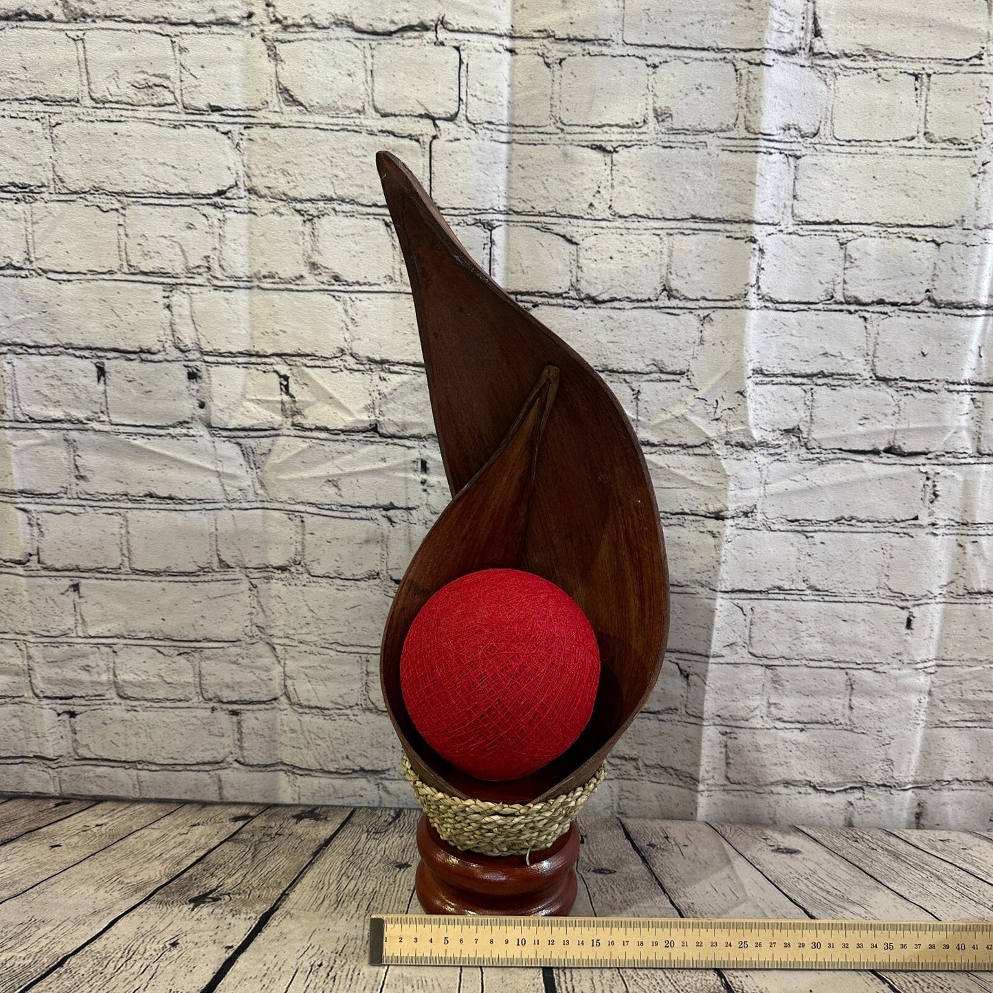Red Light Brown Natural 60cm Tall Leaf Lamp Twist LED UK Mains Plug Design 4