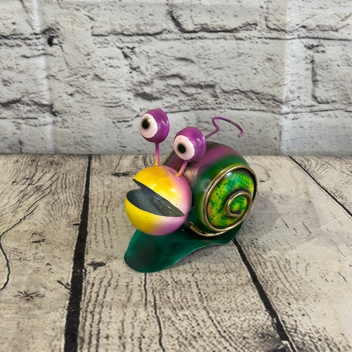 10cm x 10cm Purple Snail Bug Cartoon Hanging Hook Ornament Painted Statue
