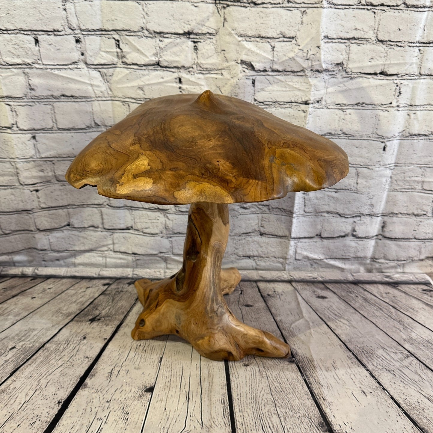 45cm x 35cm Wooden Point Mushroom Toadstool Sculpture Garden Teak Root Ornament