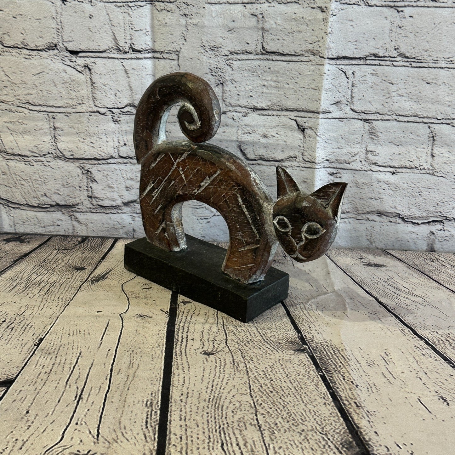 22cm x 20cm Wooden Tribal Primitive Black Cat Stand Sculpture Statue Art