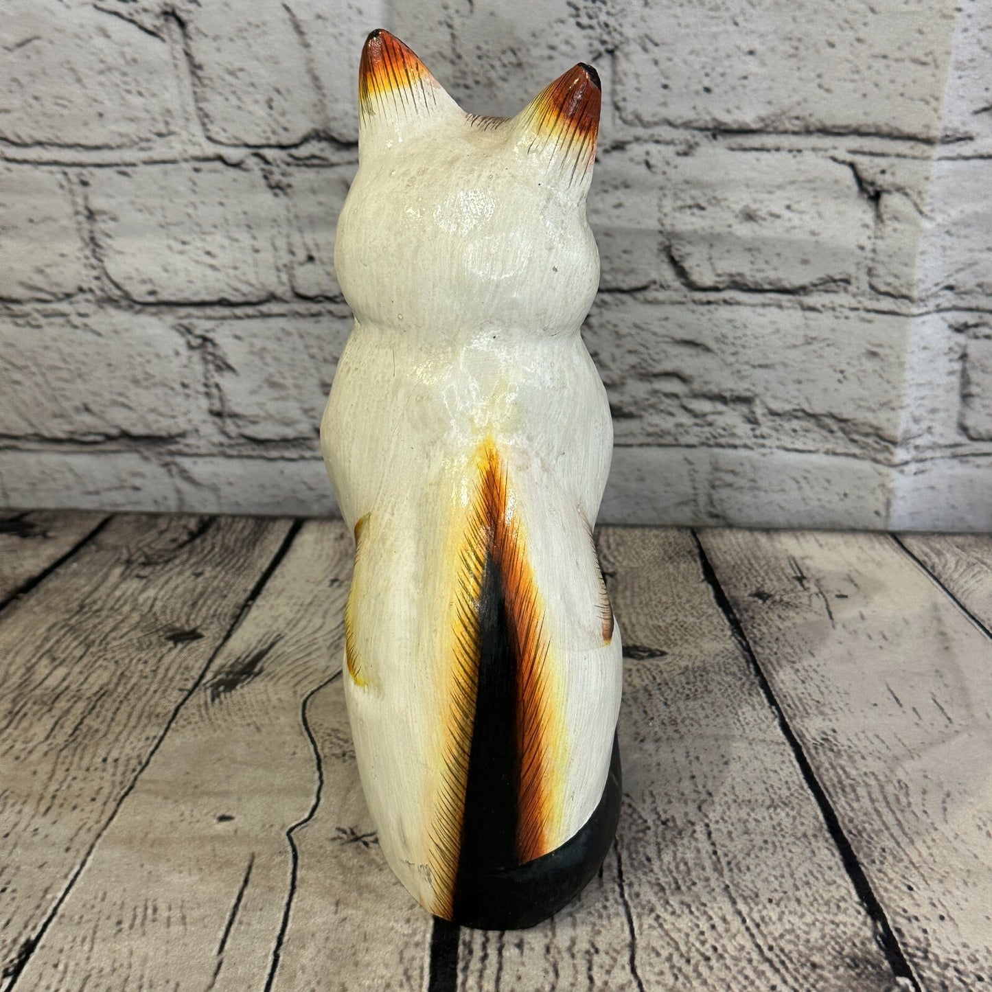 20cm x 10cm Siamese Sitting Style Painted Wooden Hand Carved Cat Wooden