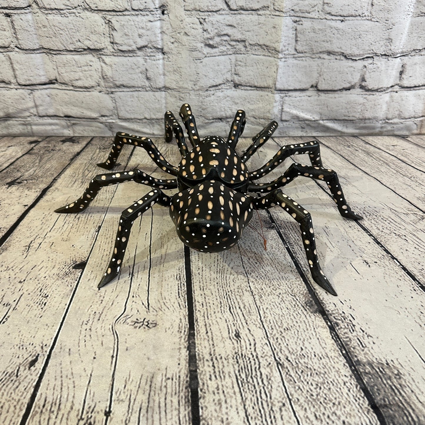 40cm x 35cm Wood Dark Spider Carving Hand Carved Walking Spider Tarantula Statue