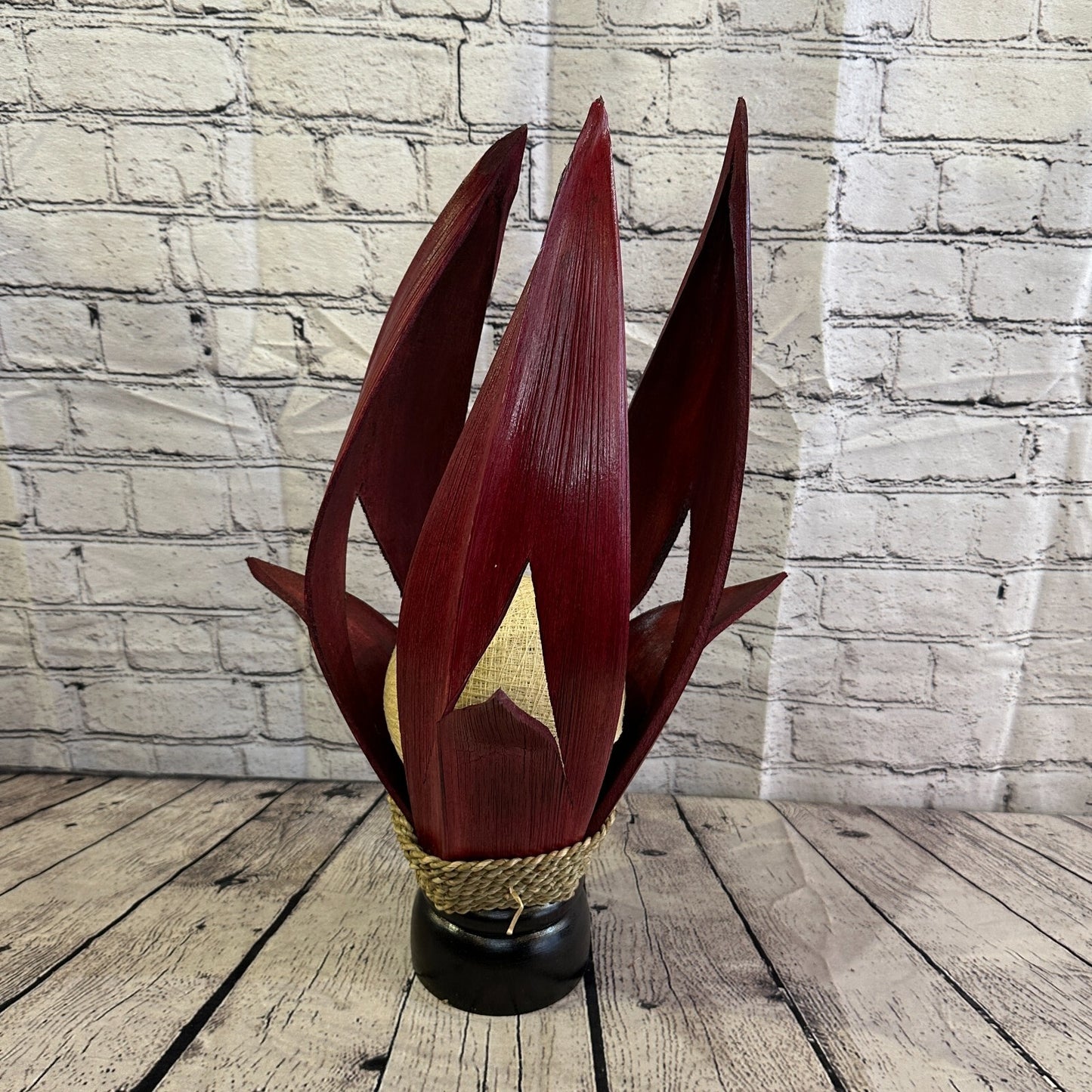 White Red Leaf Natural 50cm Tall Leaf Lamp Twist LED UK Mains Plug Design 11