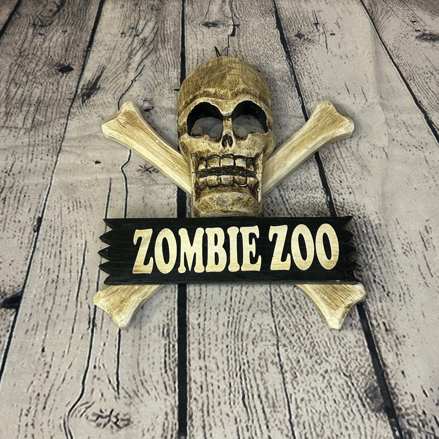 Skull & Crossbones Zombie Zoo Pirate Sign Door Plaque 20cm x 20cm Handmade